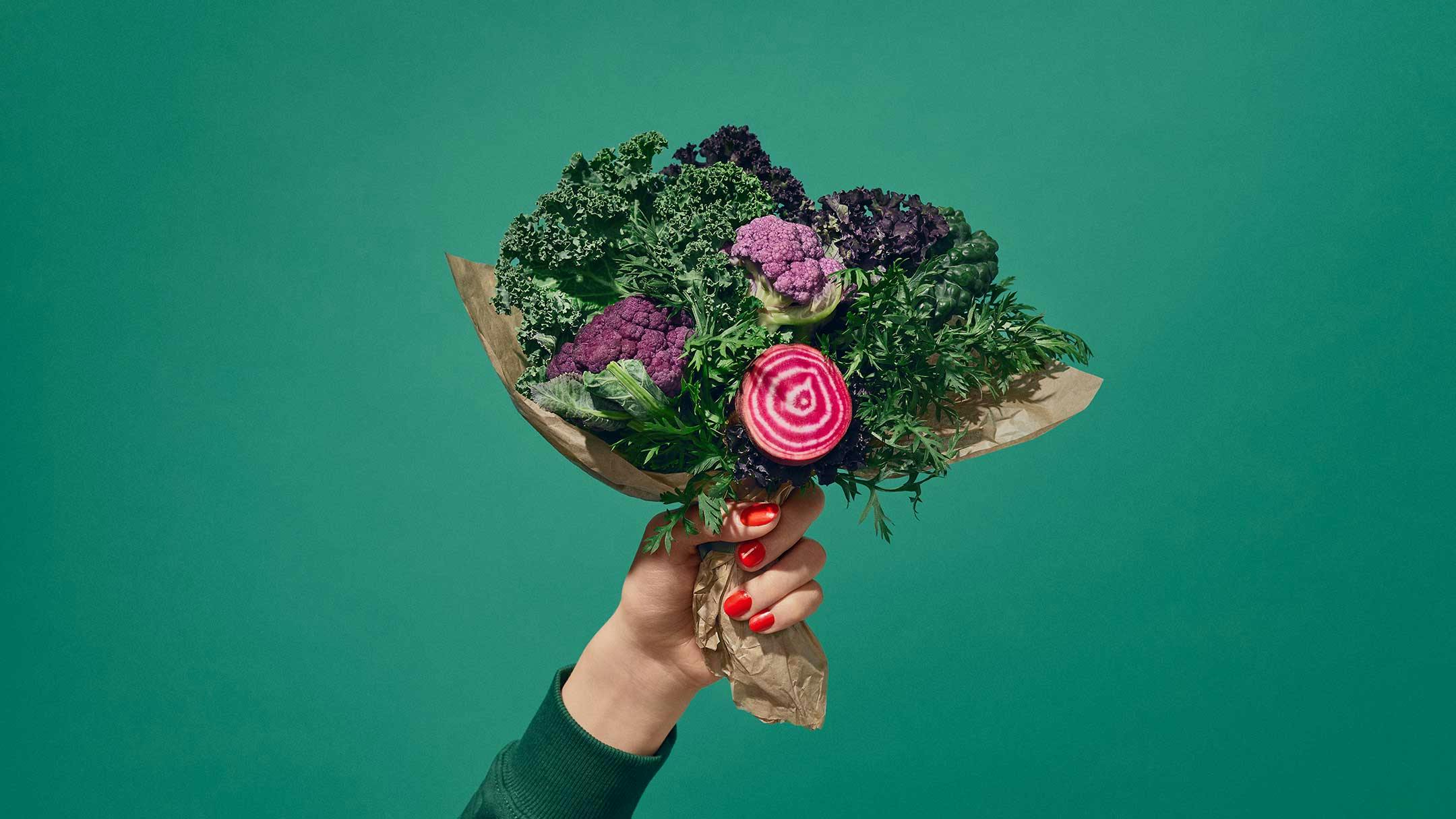 Bouquet of salad dressed as flowers